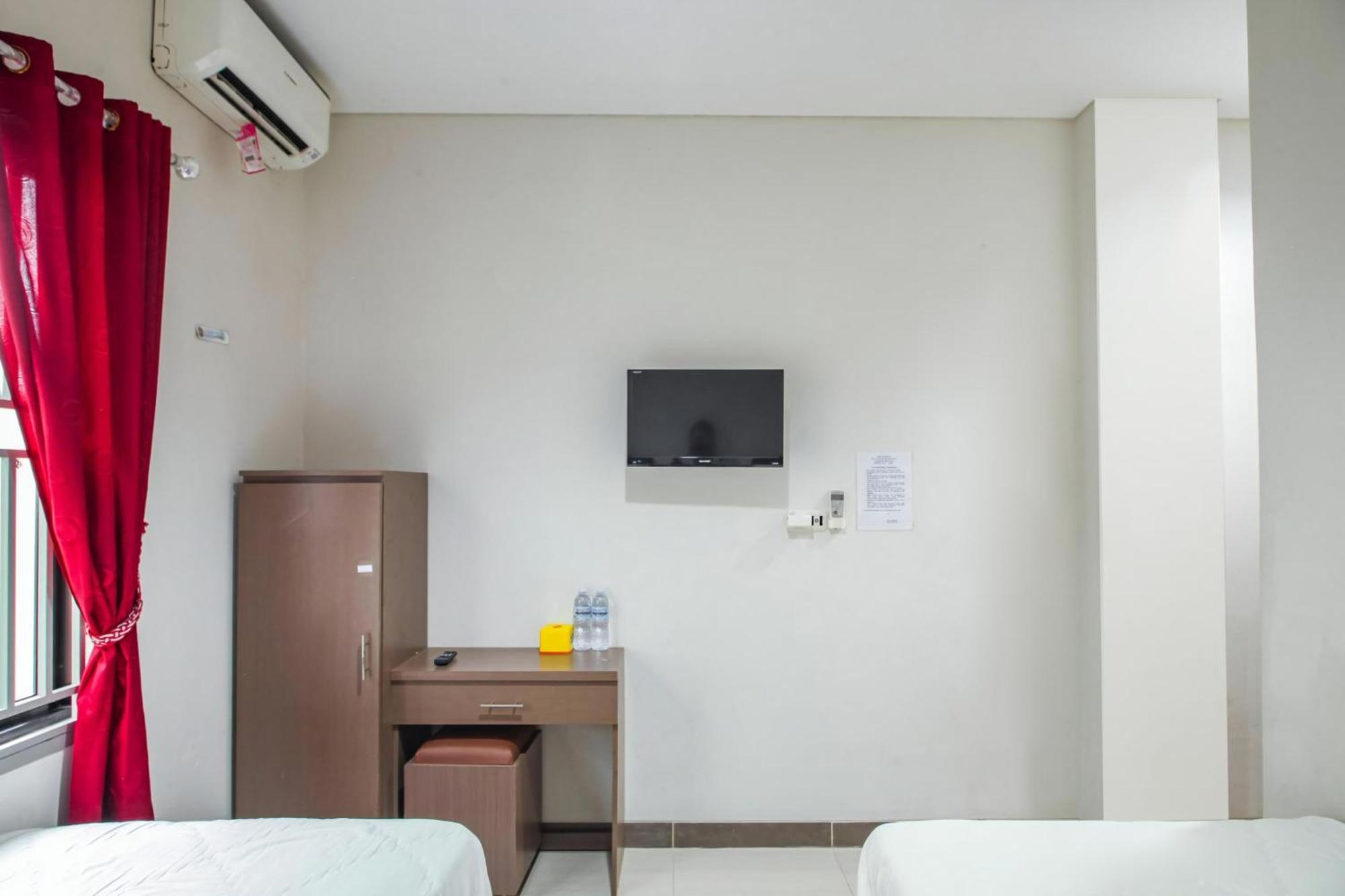 Capital O 93589 Hotel Wongso Syariah Pangkalpinang Kültér fotó